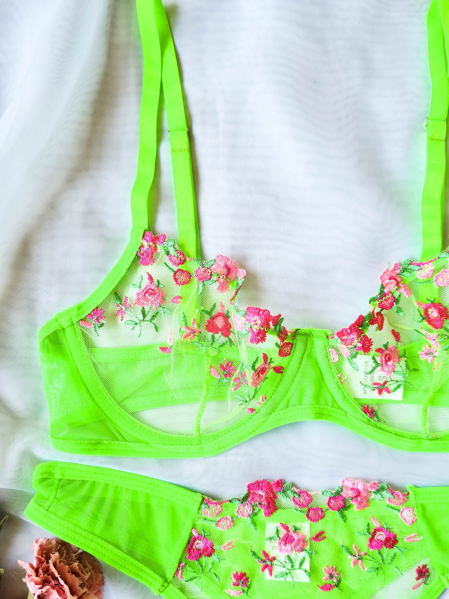 Conjunto Magnolia verde neón