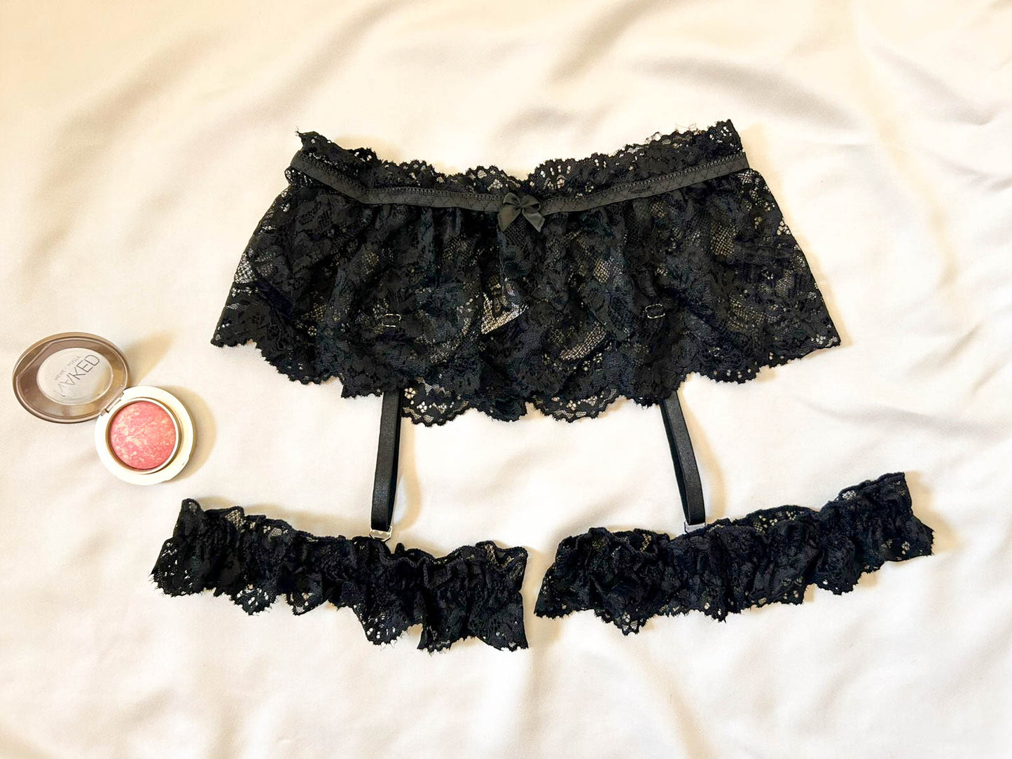 Conjunto falda arnés encaje