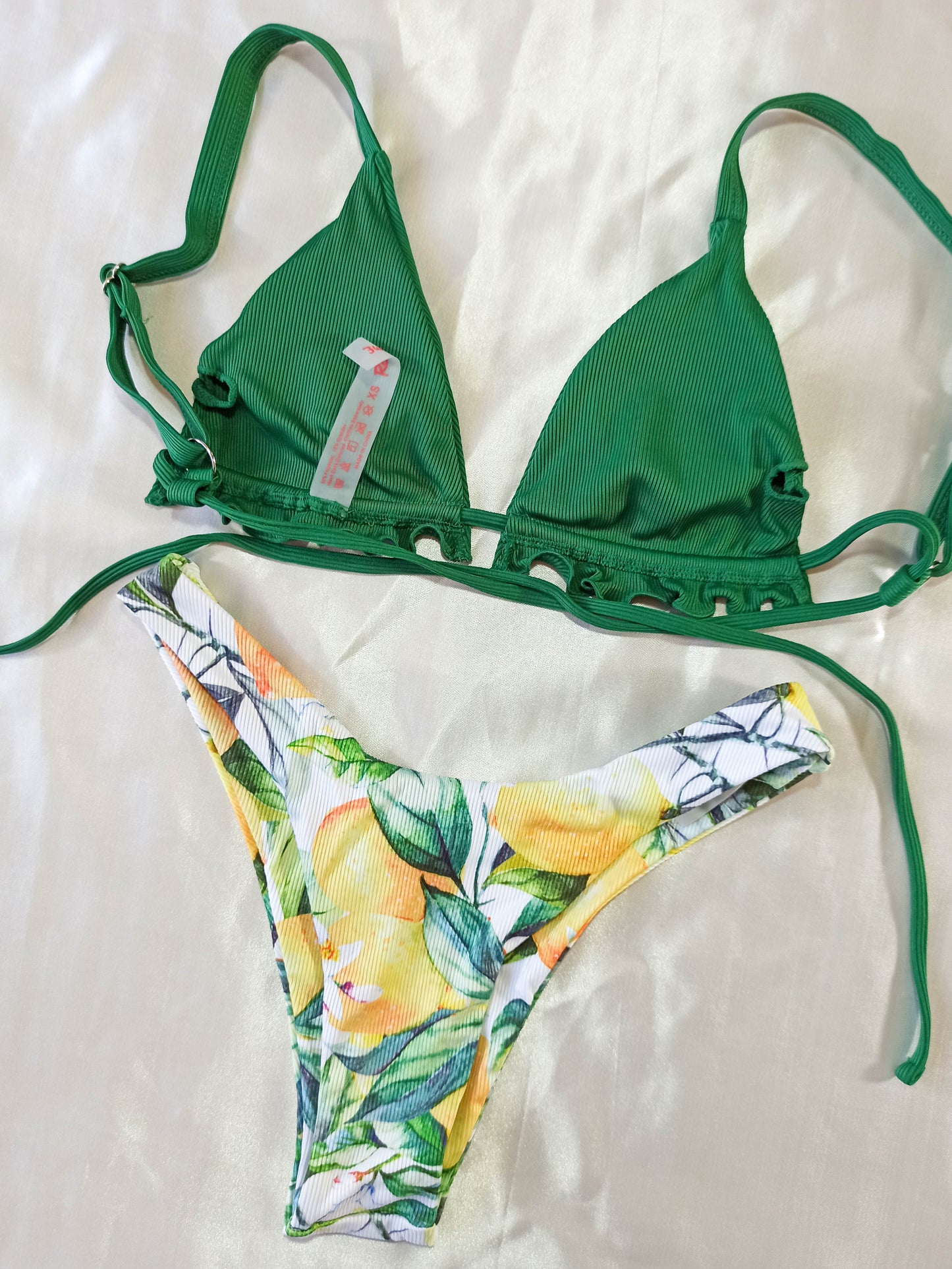 Bikini tropical