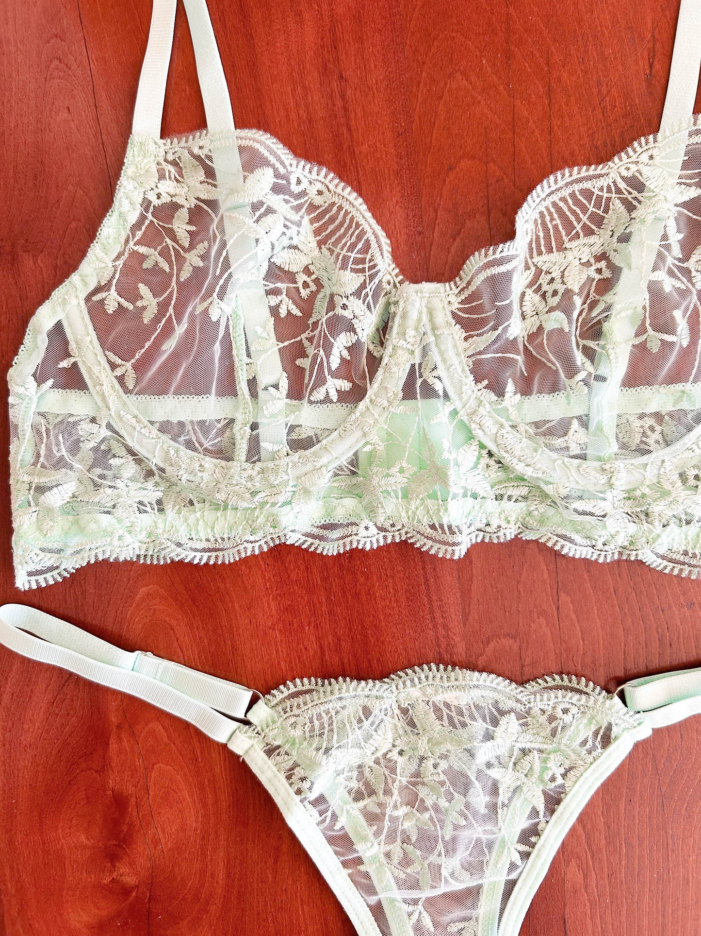 Conjunto Eleonora