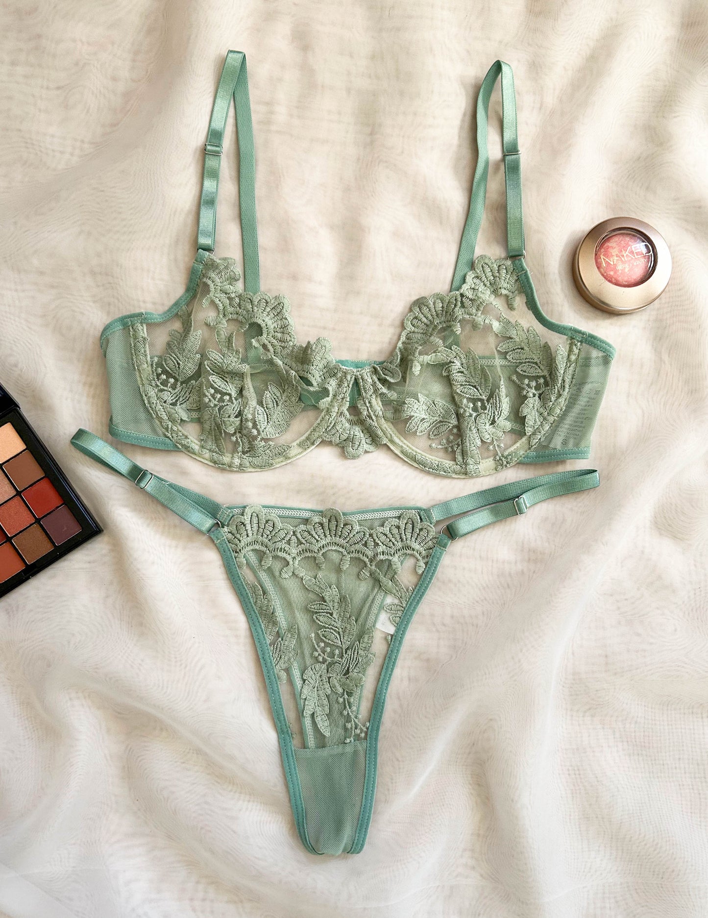 Conjunto Anís