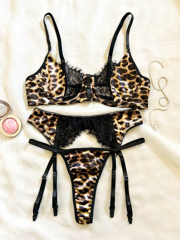 Conjunto liguero Leopardo