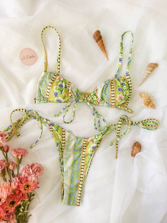 Bikini patrón floral