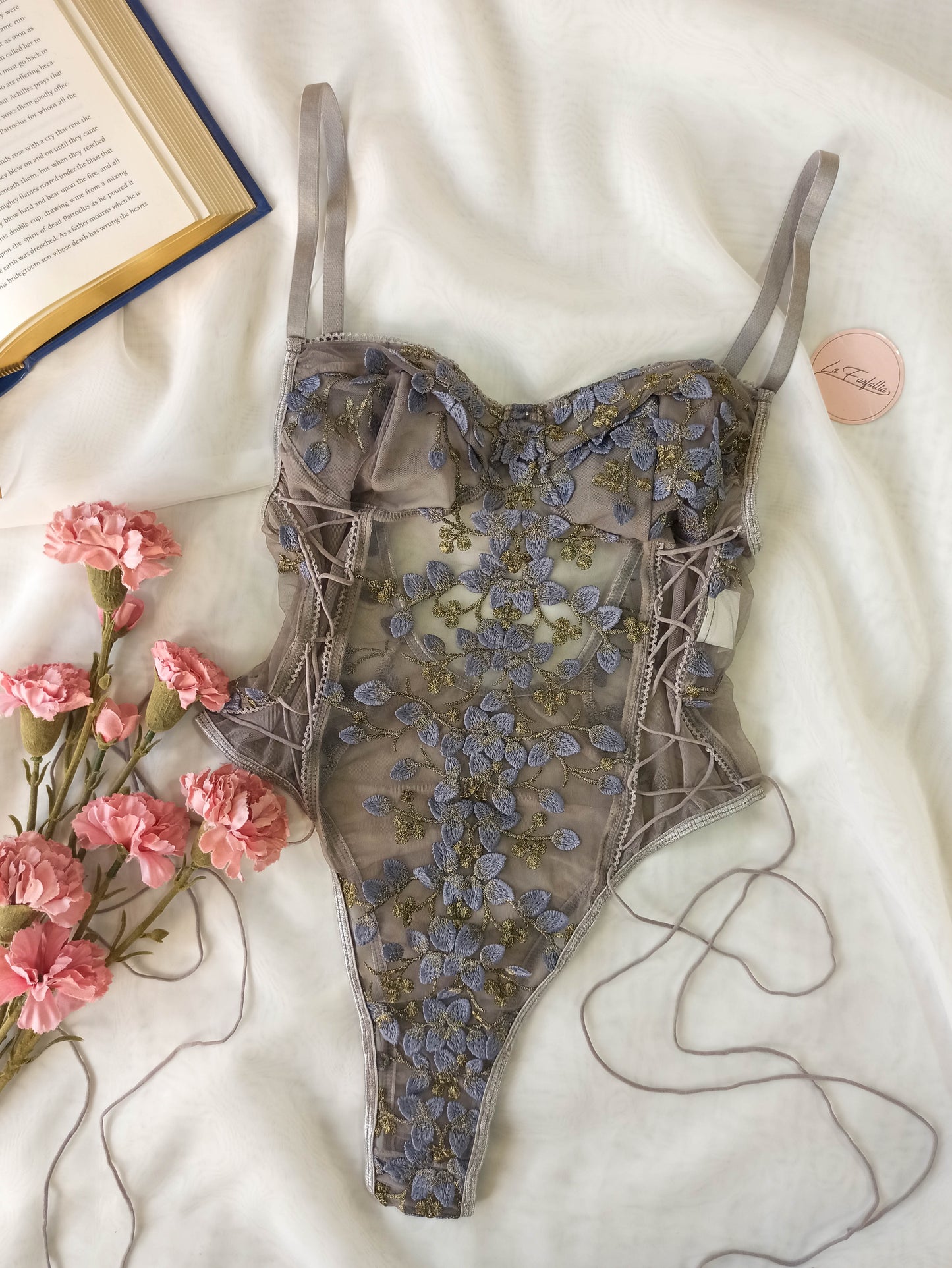 Bodysuit floral anudado